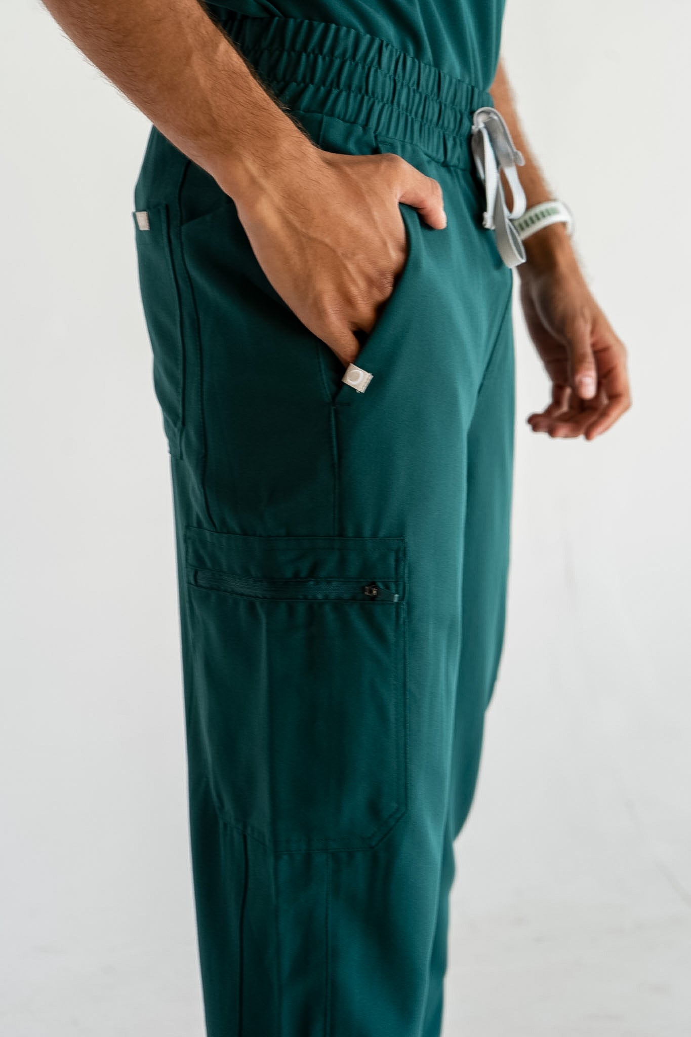 Kian Jogger Scrub Pants - Pine