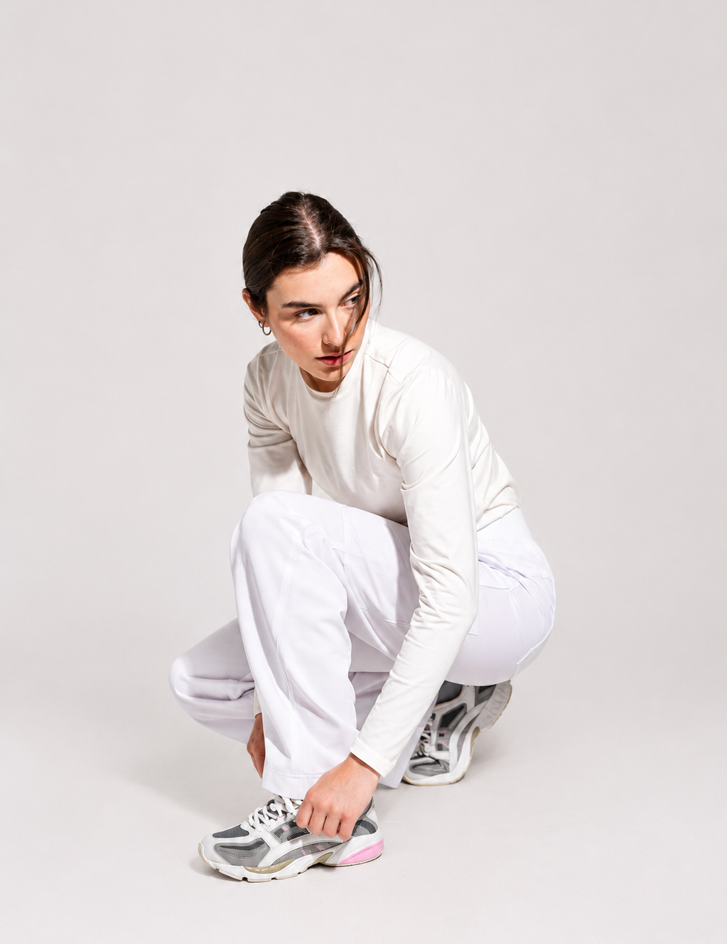 canada-joiia-white-scrubs-pants-wide-leg-female_1_d4a5e933-67fd-4c19-8f76-c4df95ebbc6b.png