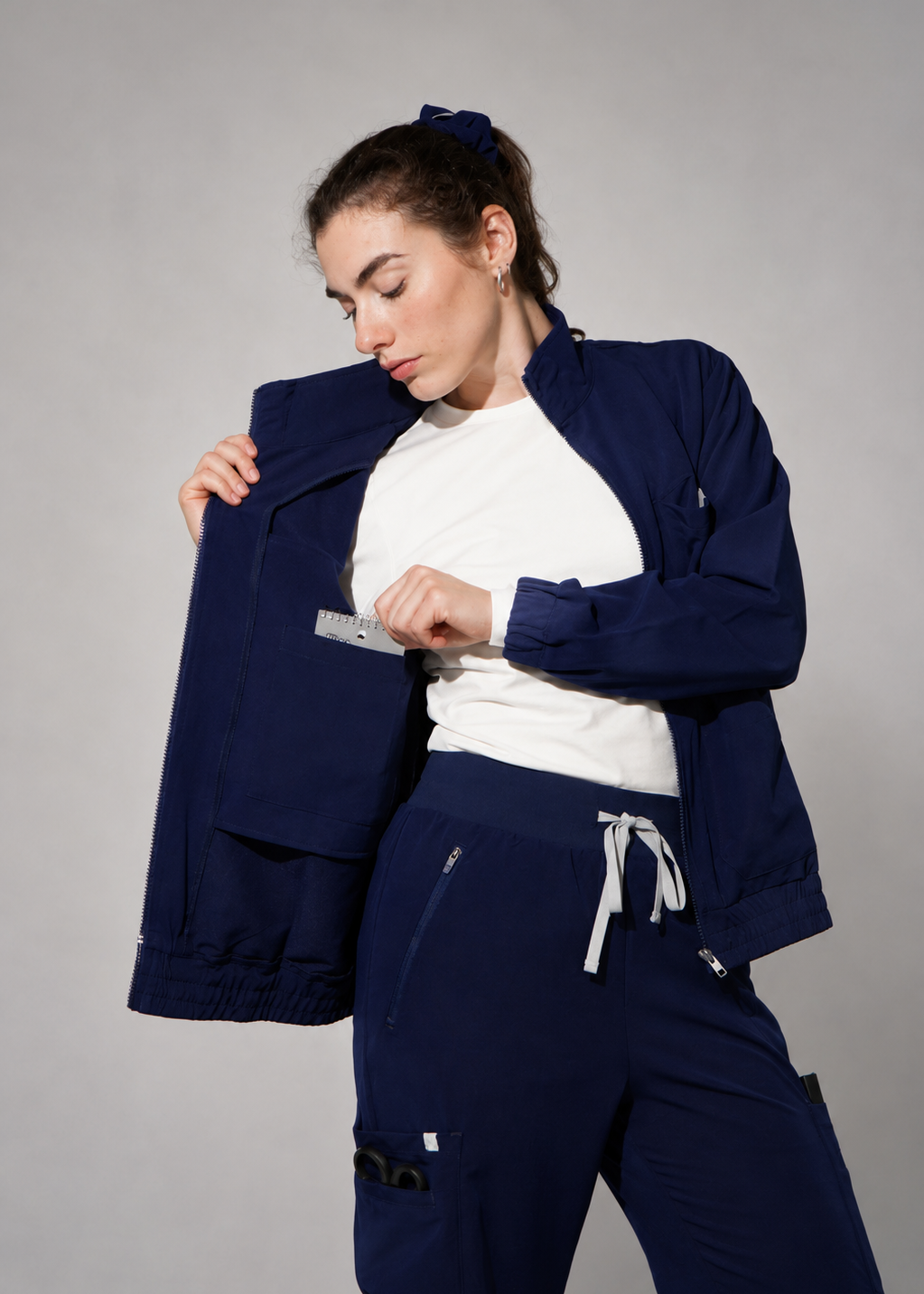 joiia-Thalia-2.0-navy-jackets-female-canada_1.png