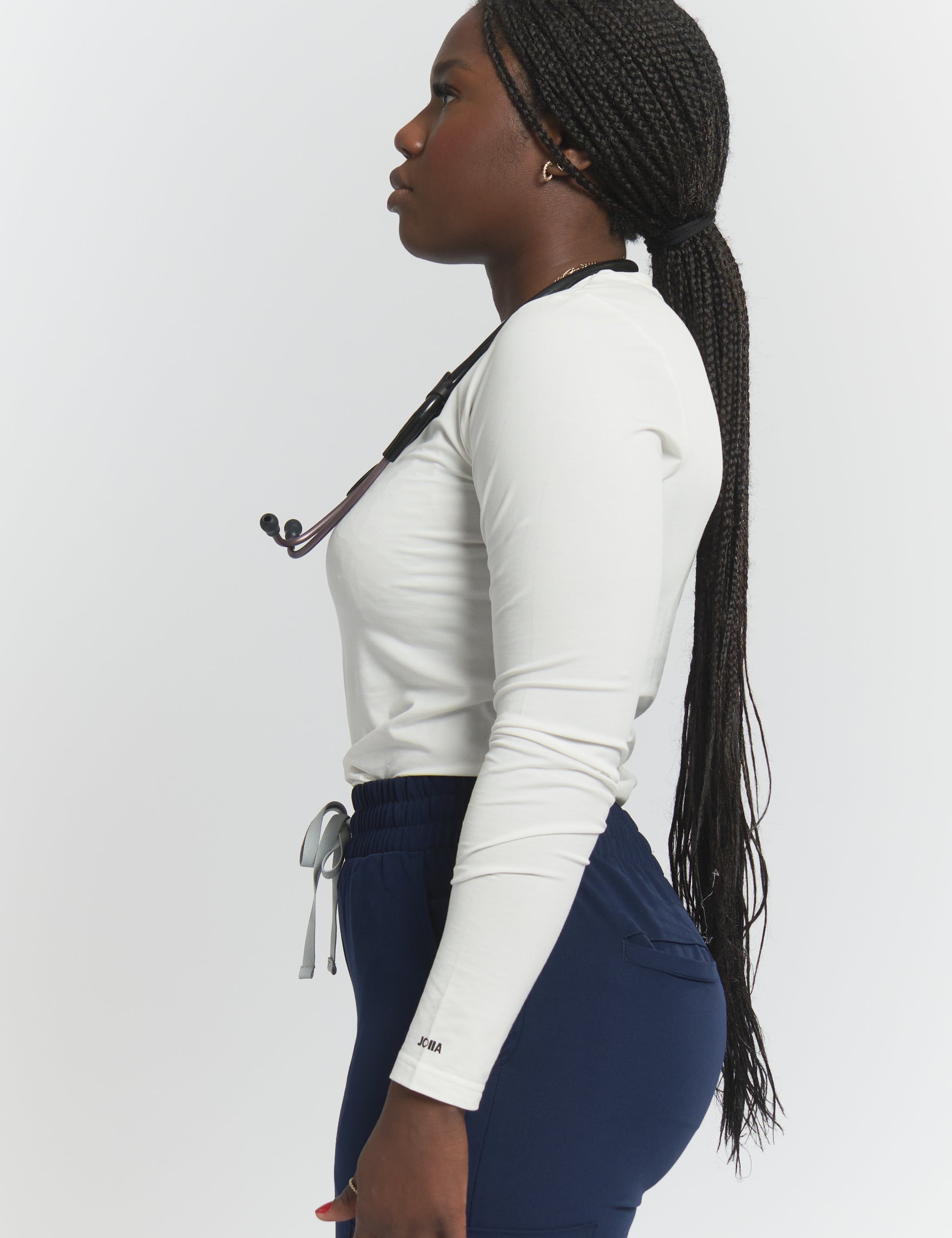 joiia-amelia-longsleeve-underscrub-white-cooling-tech-female-canada.jpg