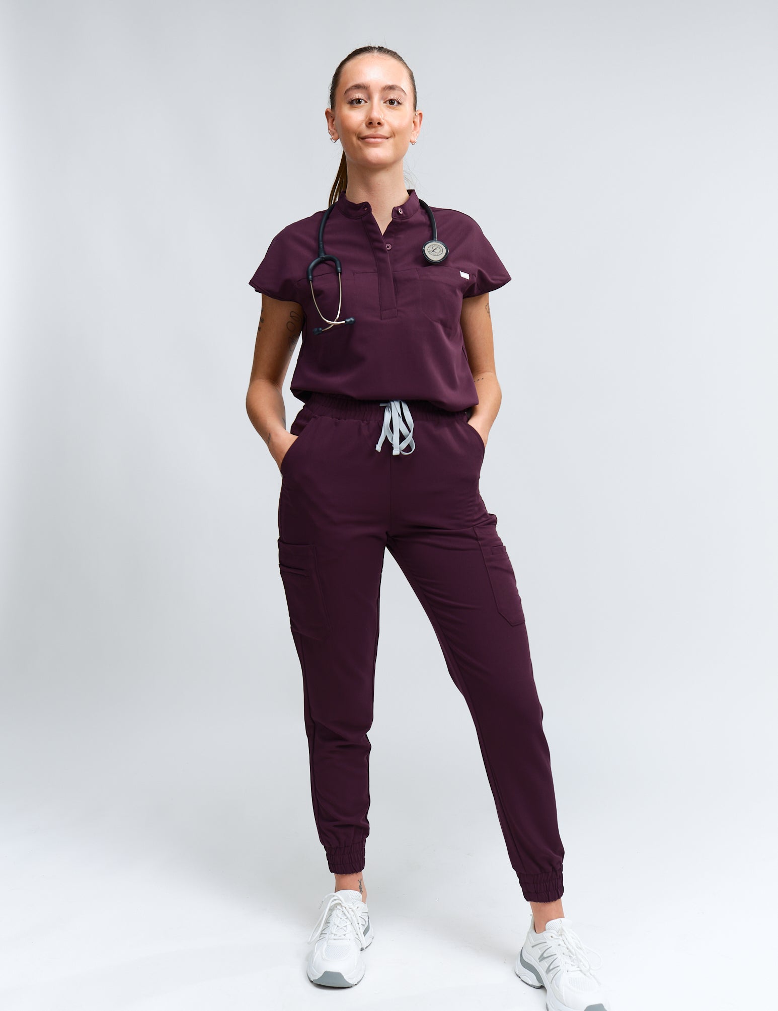 joiia-anastasia-jogger-scrub-pants-royal-purple-female-canada-extra-pockets.jpg