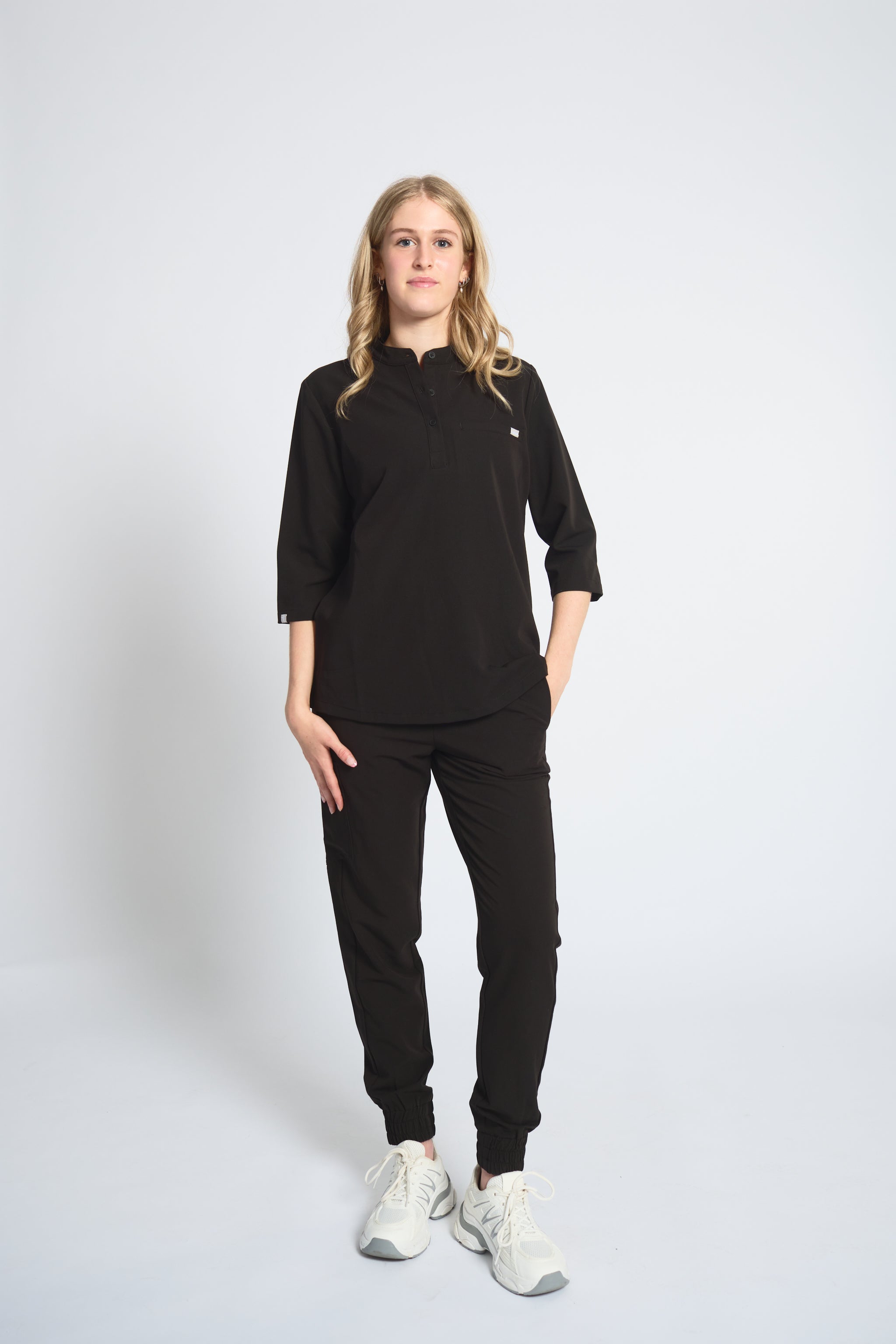 Blouse médicale Cecilia, manches mi-longues - Noir