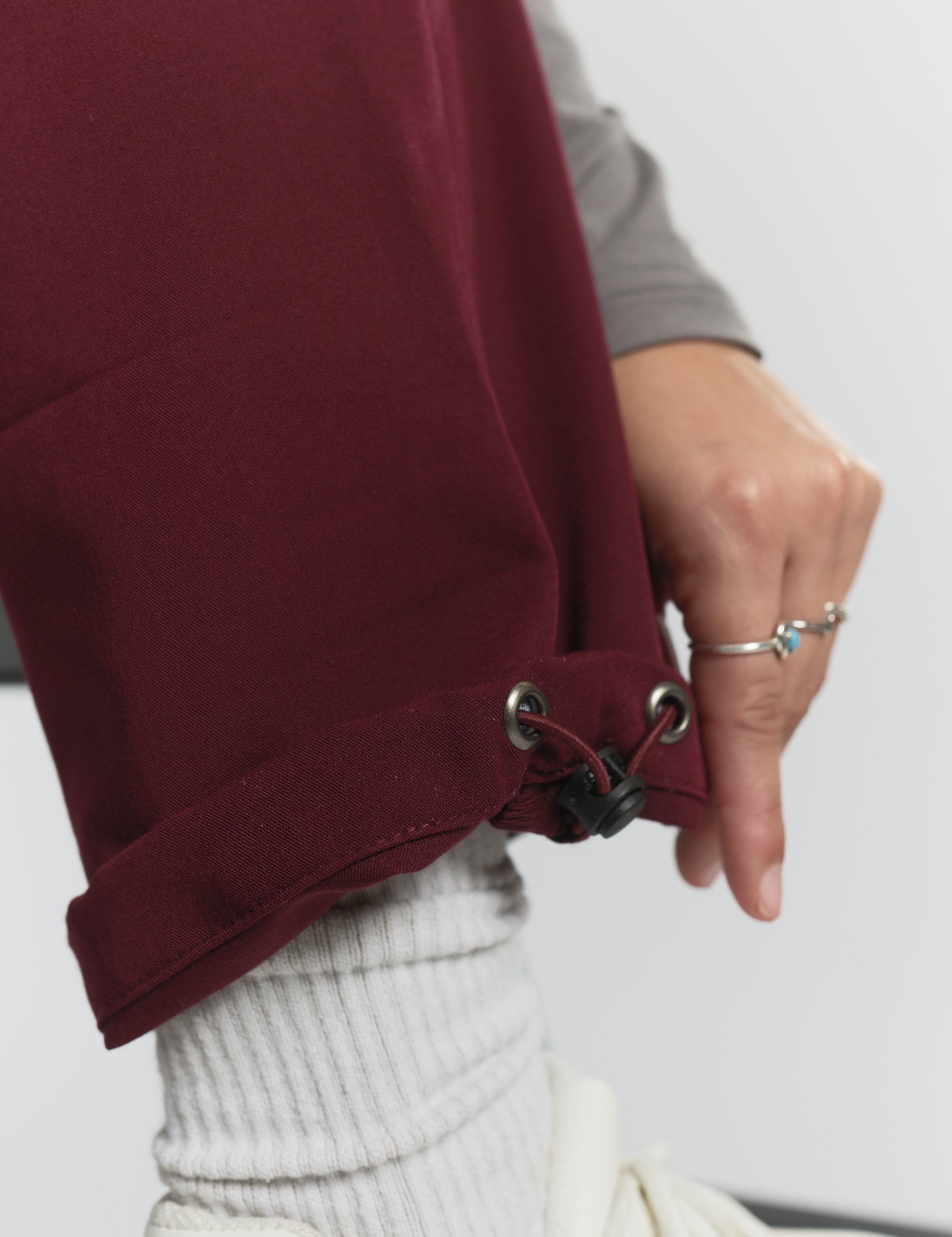 joiia-lulu-straight-leg-scrub-pants-burgundy-female-canada-straw-string.jpg