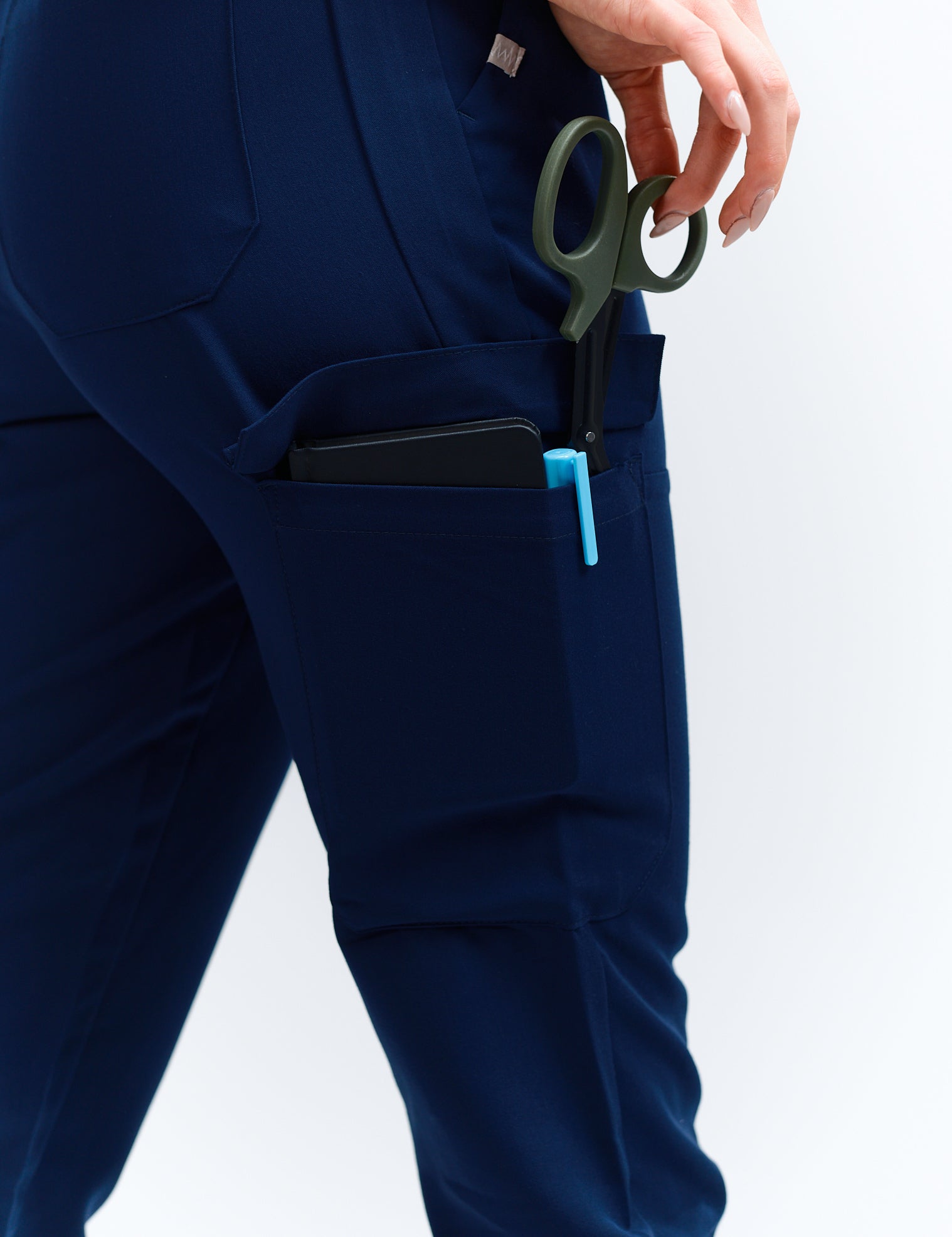 joiia-lydia-jogger-scrub-pants-navy-blue-female-canada-8.jpg