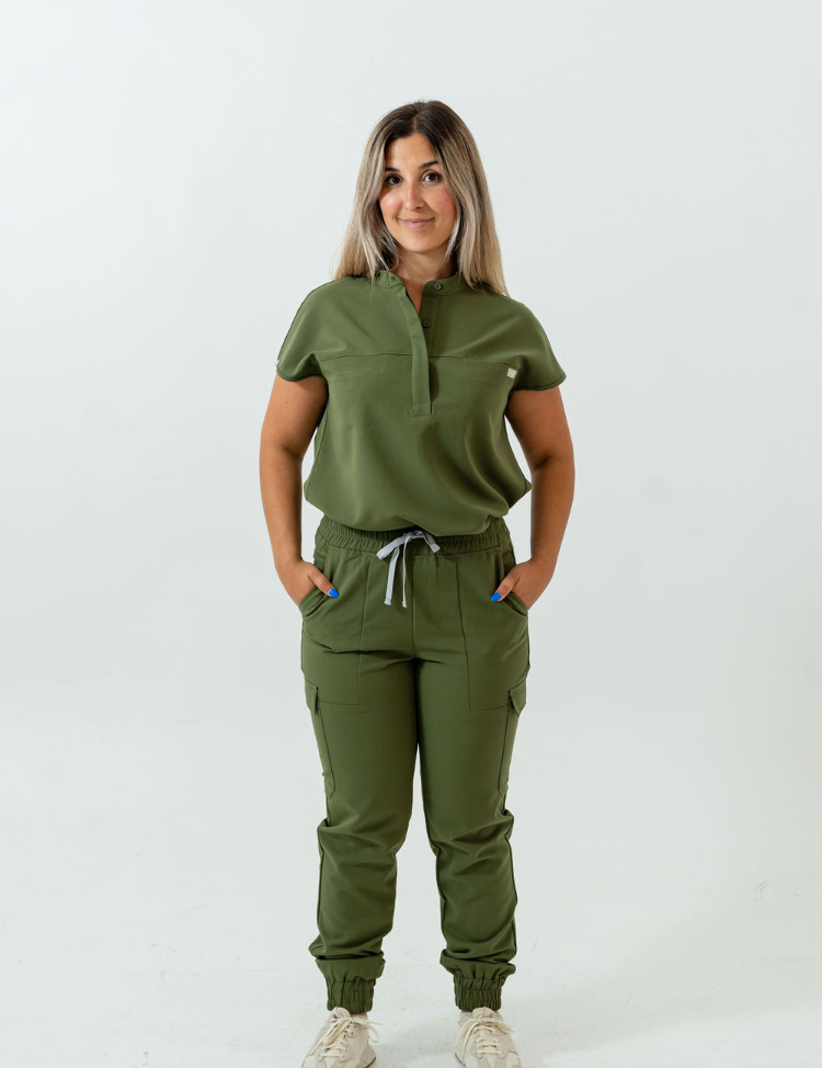joiia-ophelia-cap-sleeve-scrub-top-mossy-green-female-canada-3.png